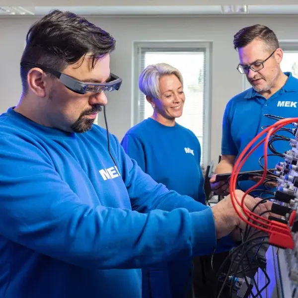 Ausbildungssituation an pneumatischem Versuchsstand